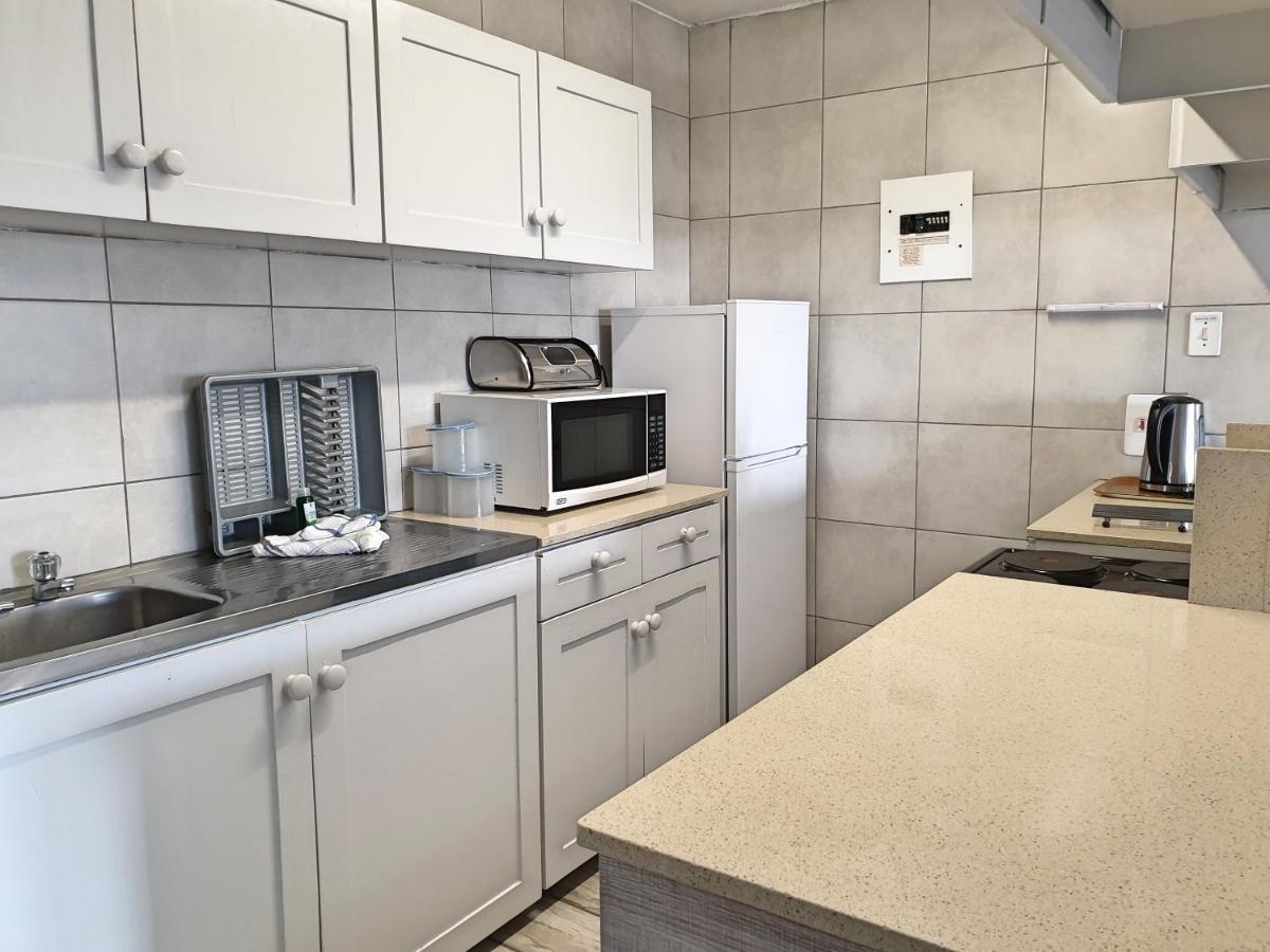 Gooderson Leisure Silver Sands 2 Self Catering And Timeshare Lifestyle Resort Дурбан Экстерьер фото
