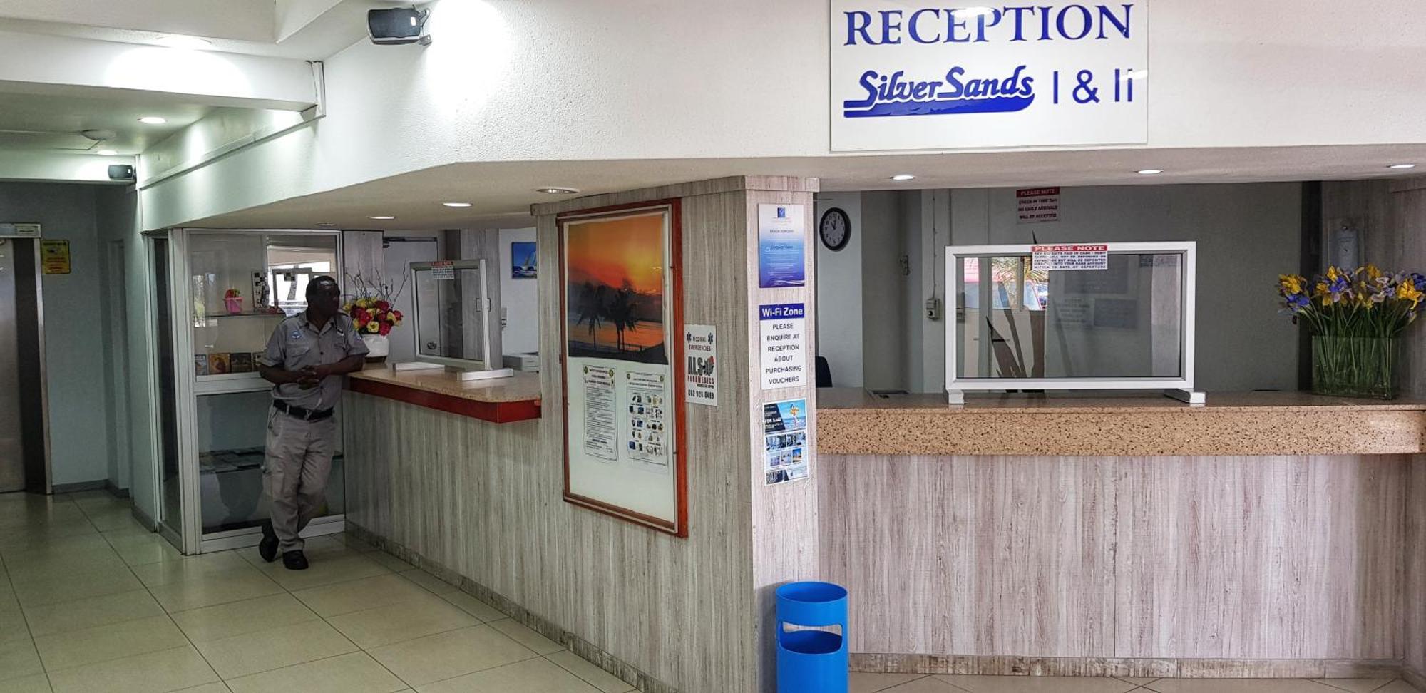 Gooderson Leisure Silver Sands 2 Self Catering And Timeshare Lifestyle Resort Дурбан Экстерьер фото